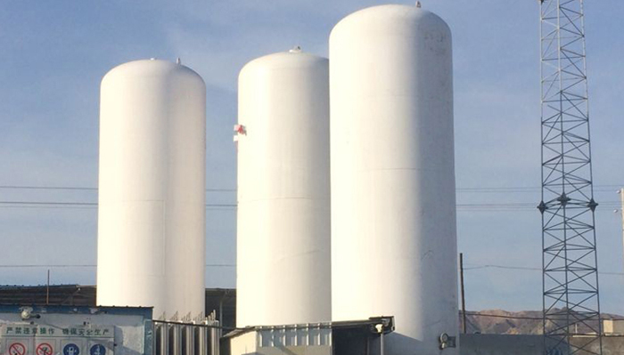 The relationship between tank pressure and volume