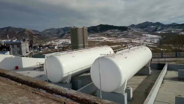 vehicle storage tank