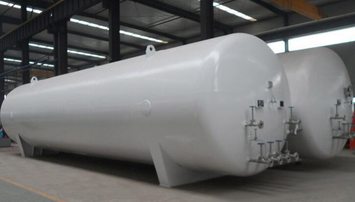 Structure of ln2 storage tank