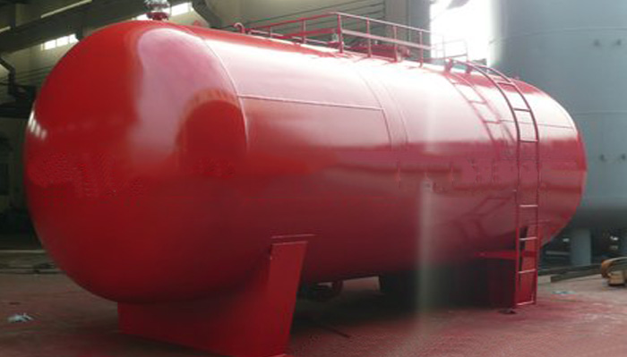 Tank cleaning method