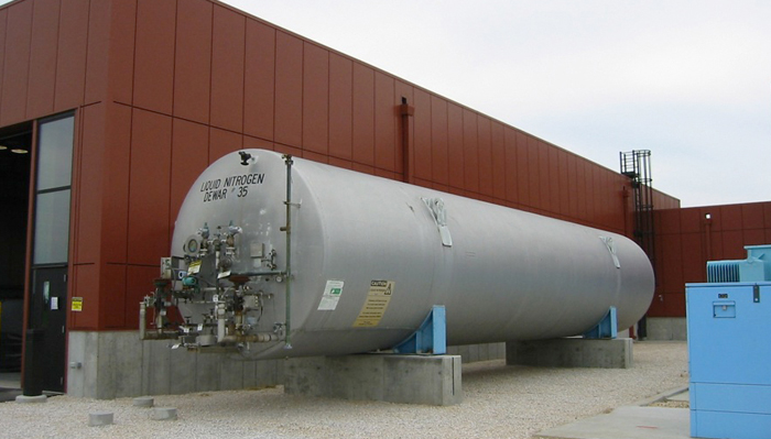 cryogenic liquid nitrogen tank