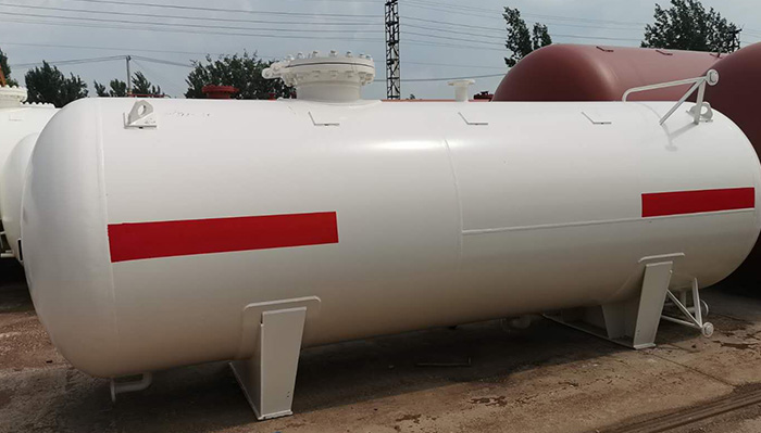 liquefied gas storage tank