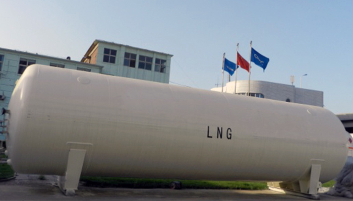 LNG cryogenic storage tanks