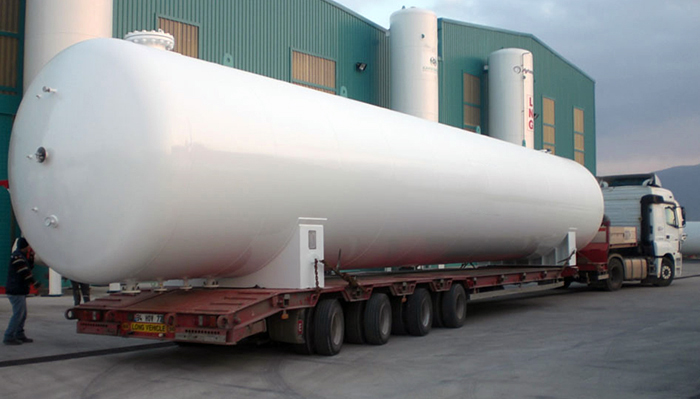cryogenic storage tank