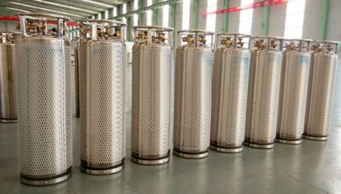 cryogenic gas cylinders