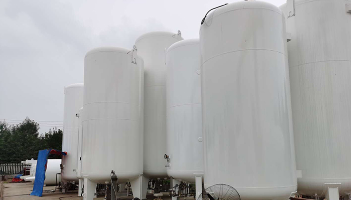 carbon dioxide storage tanks