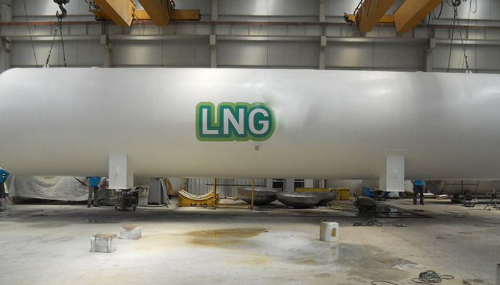 cryogenic natural gas storage tank