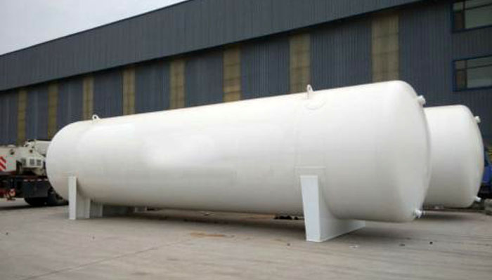 Cryogenic storage tanks