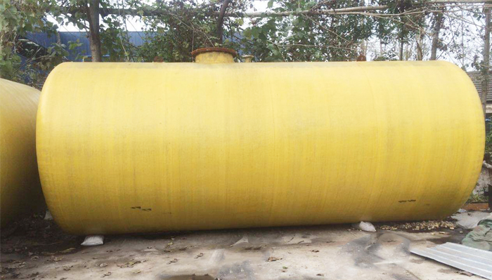  double-layer oil tank refueling