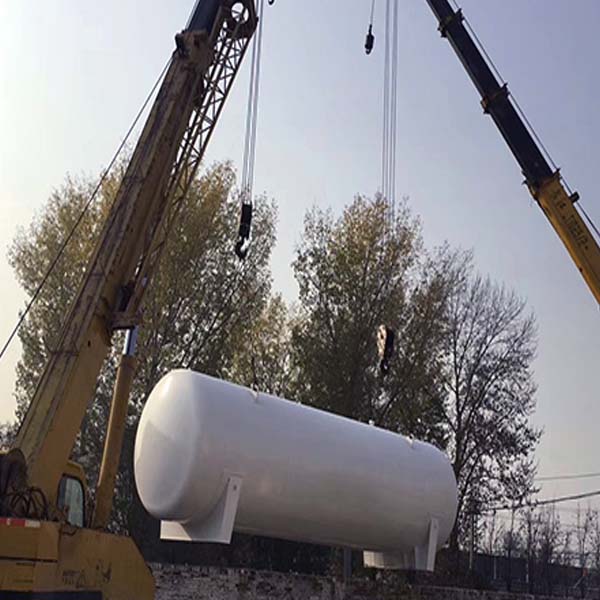 Liquid natural gas storage tank