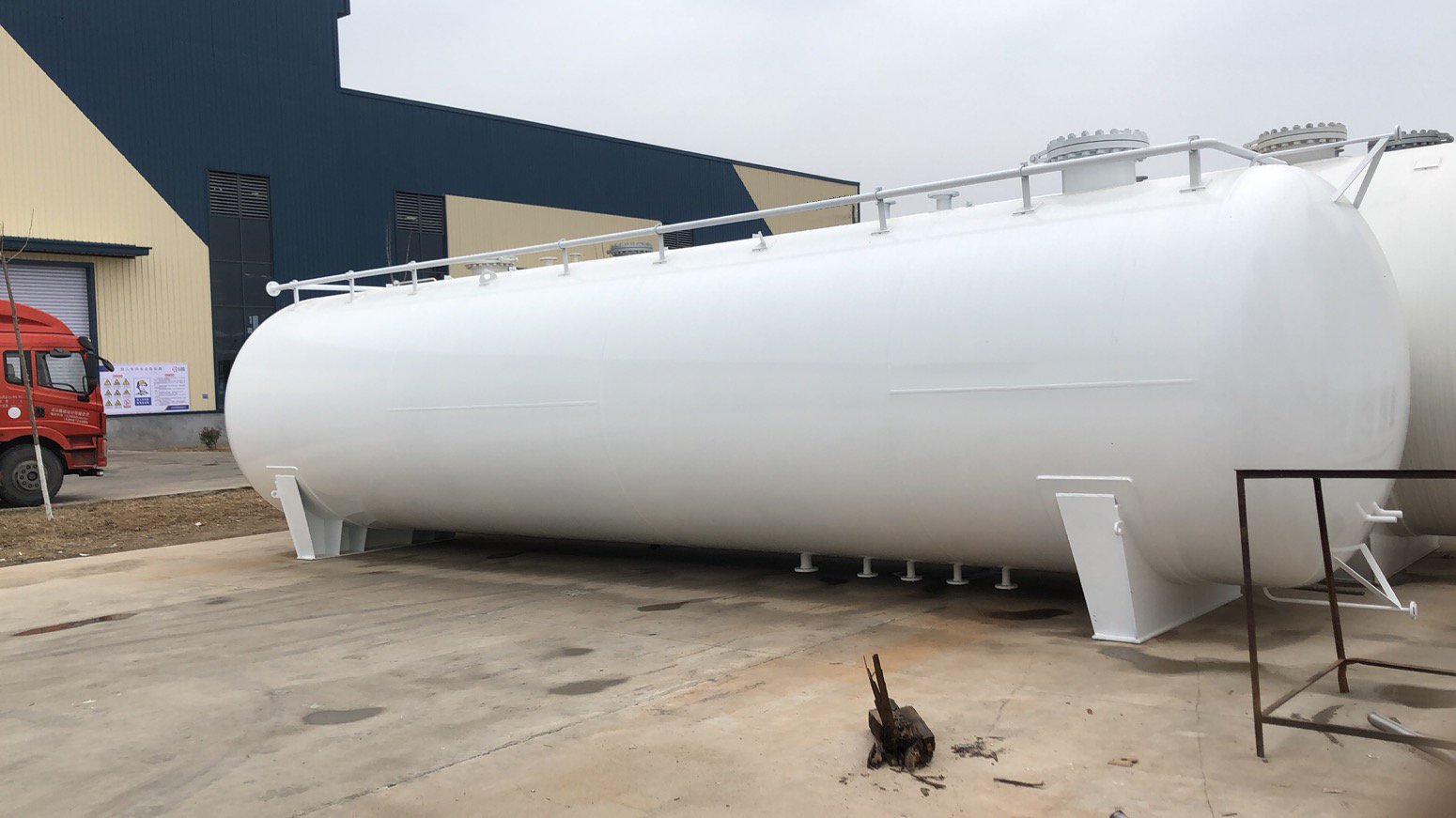 100m³ LPG storage tank