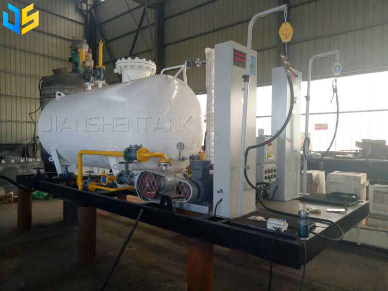 2.5TON  lpg skid  filling station