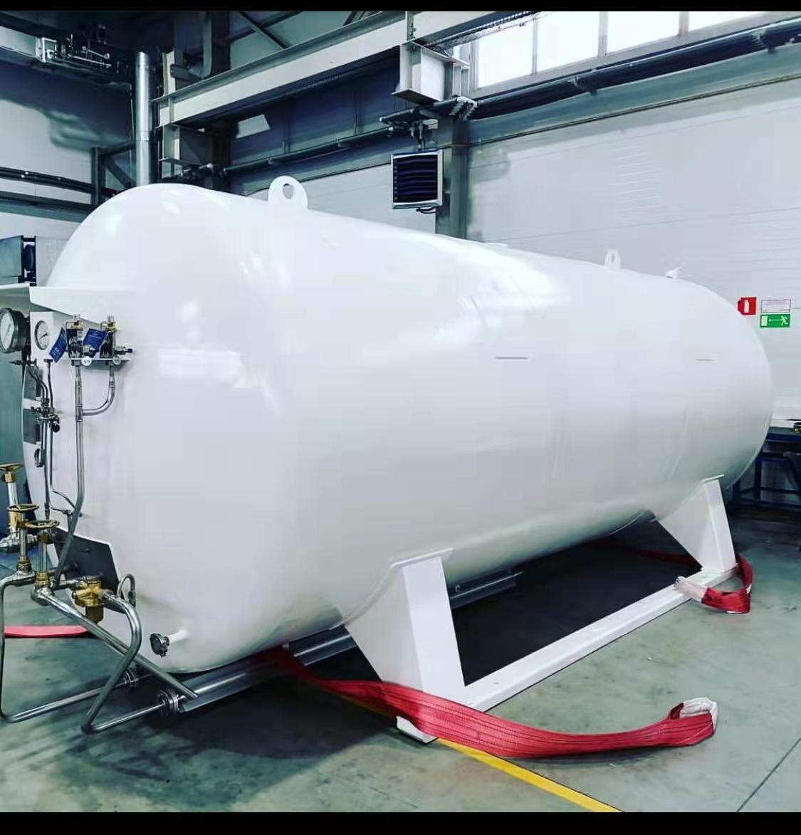 LOX storage tank