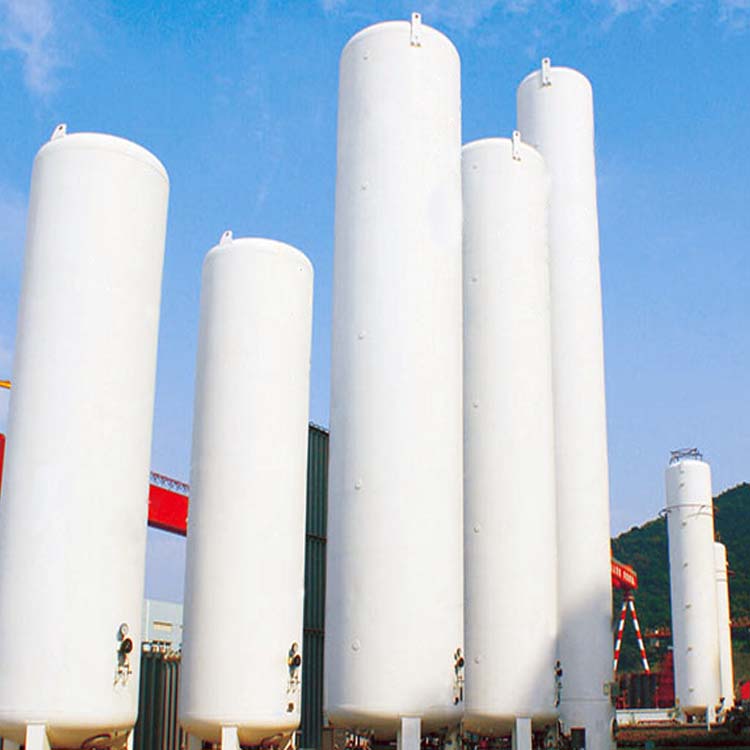 Liquefied carbon dioxide tank