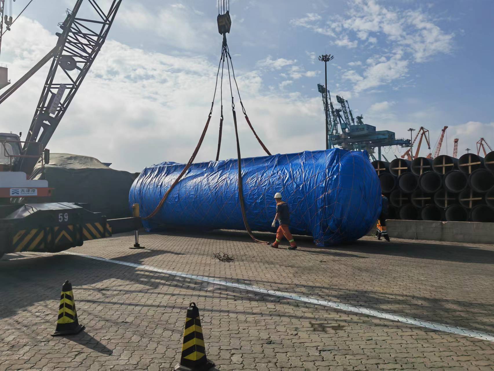 Storage tank of liquid petroleum gas