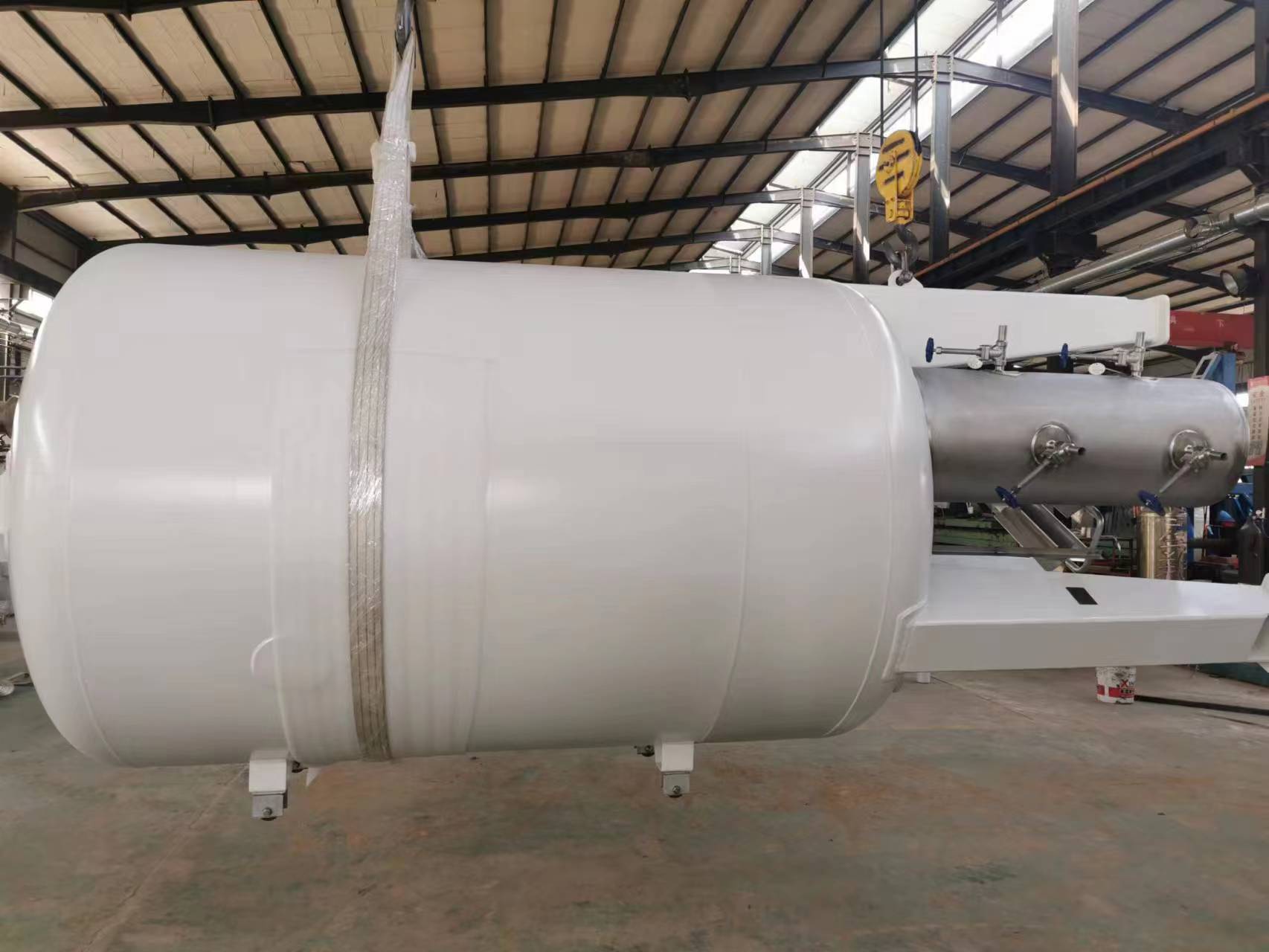 The carbon dioxide storage tankJianshen Tank