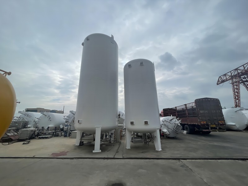 Cryogenic industrial gas Lox LAr LCO2 LNG  filling station
