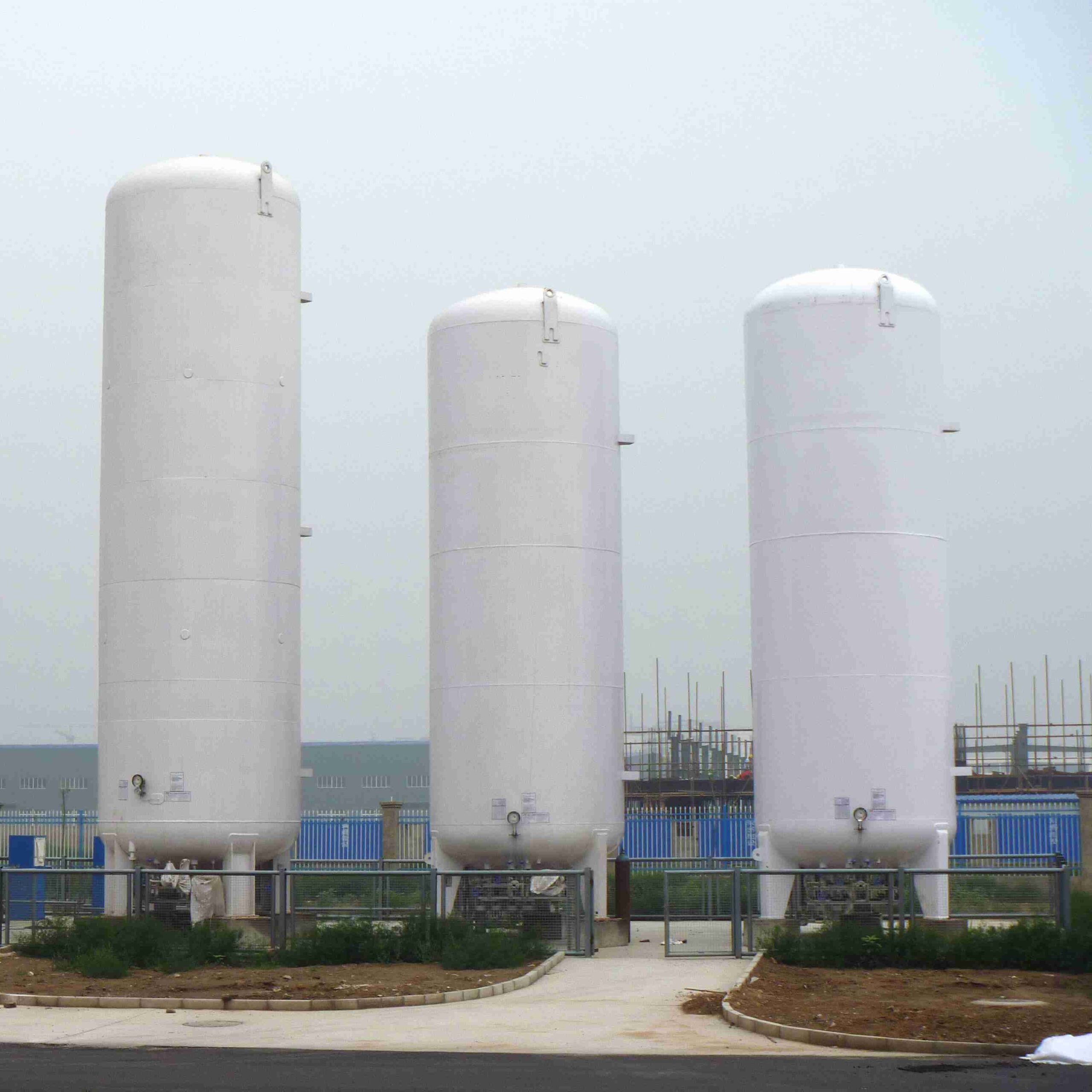 cryogenic liquid nitrogen storage tank