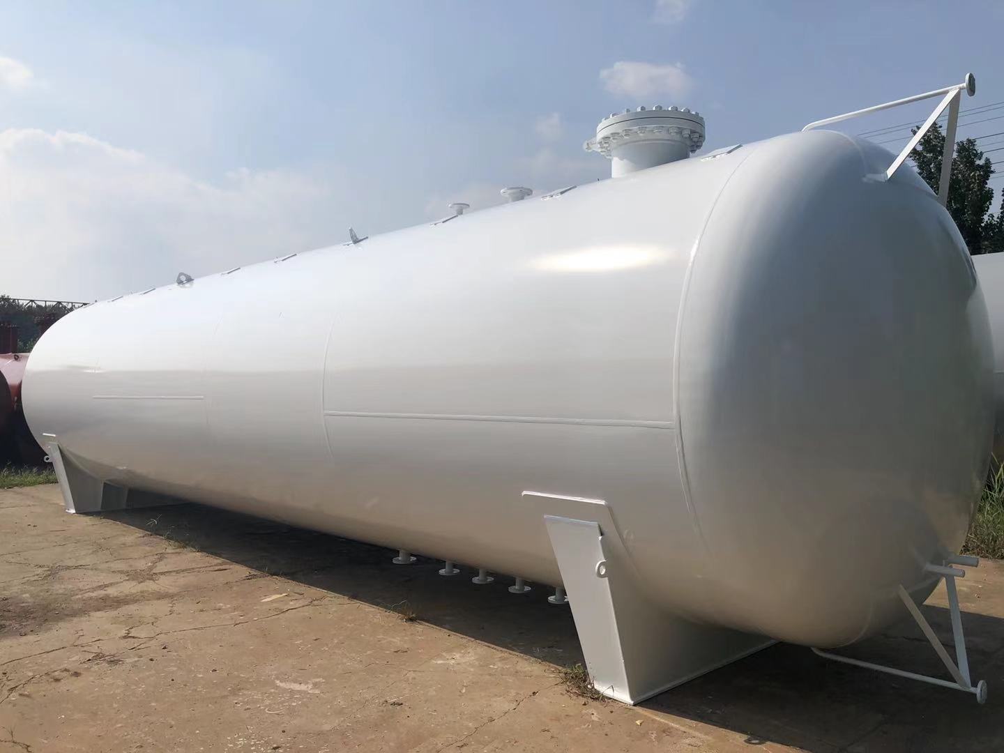Precautions for liquefied gas storage tanks
