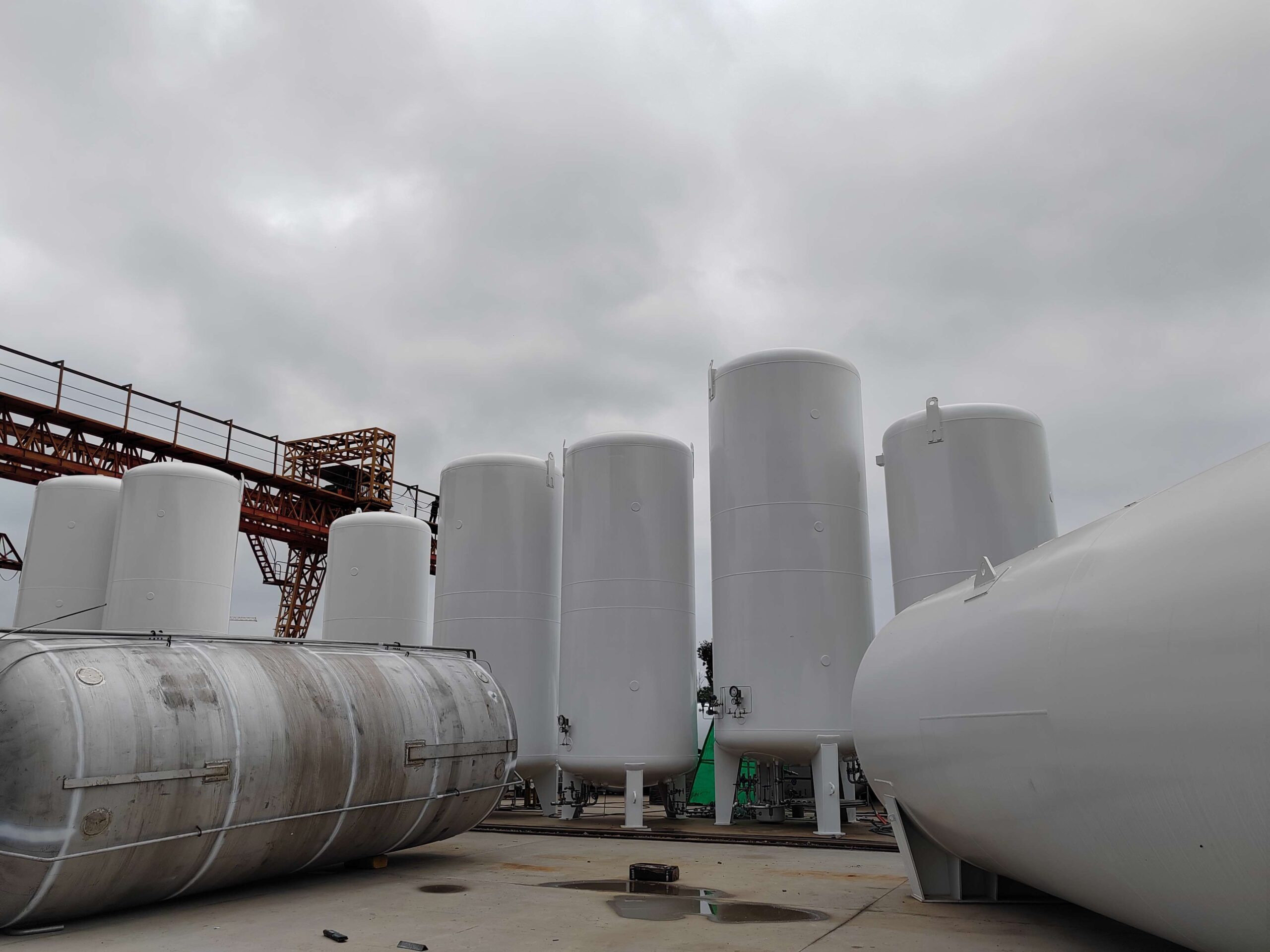 Application of carbon dioxide storage tank