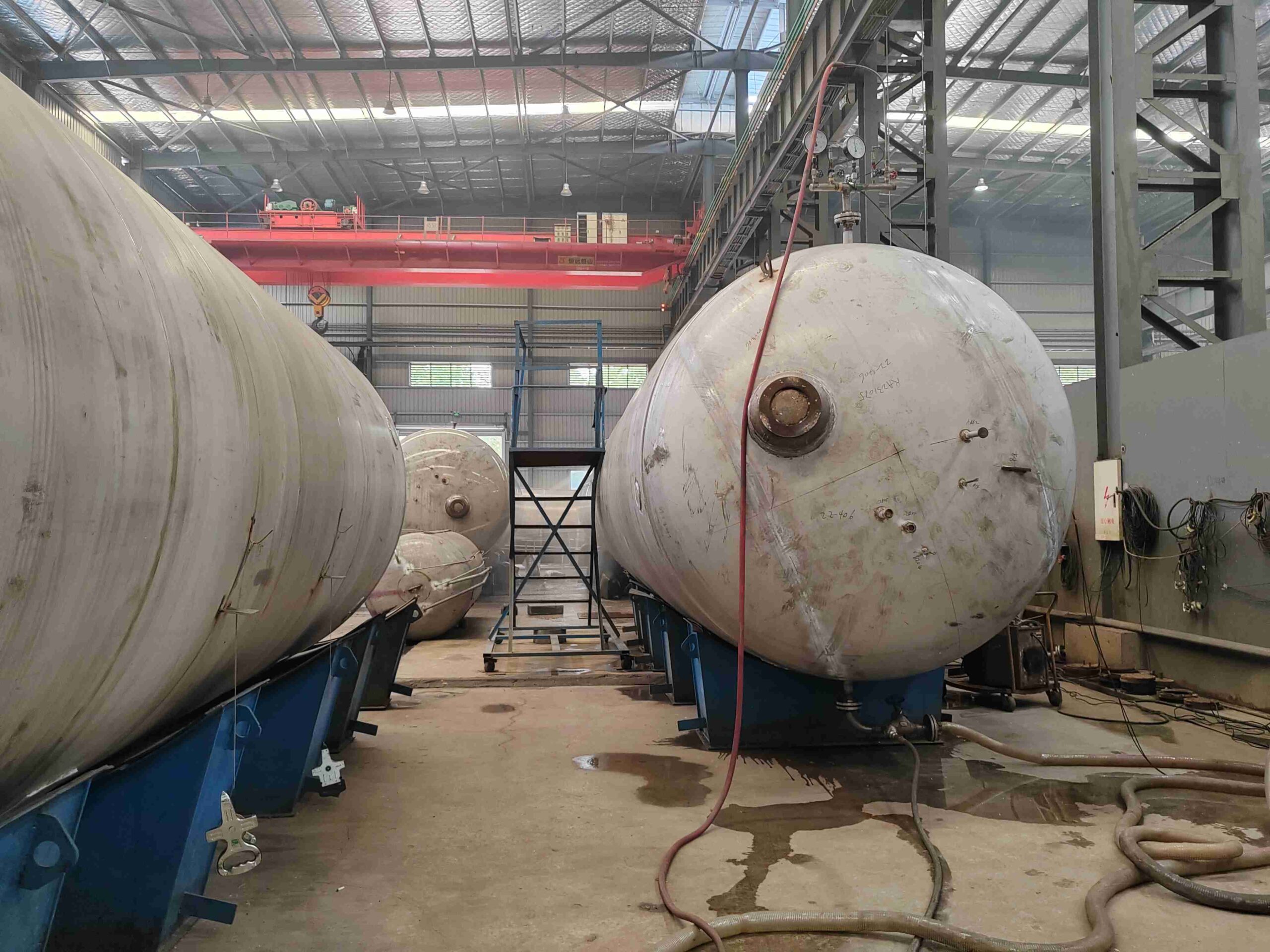 Թթվածնի, ազոտի եւ արգոն կրիոգենիկ տանկերի բաղադրիչները