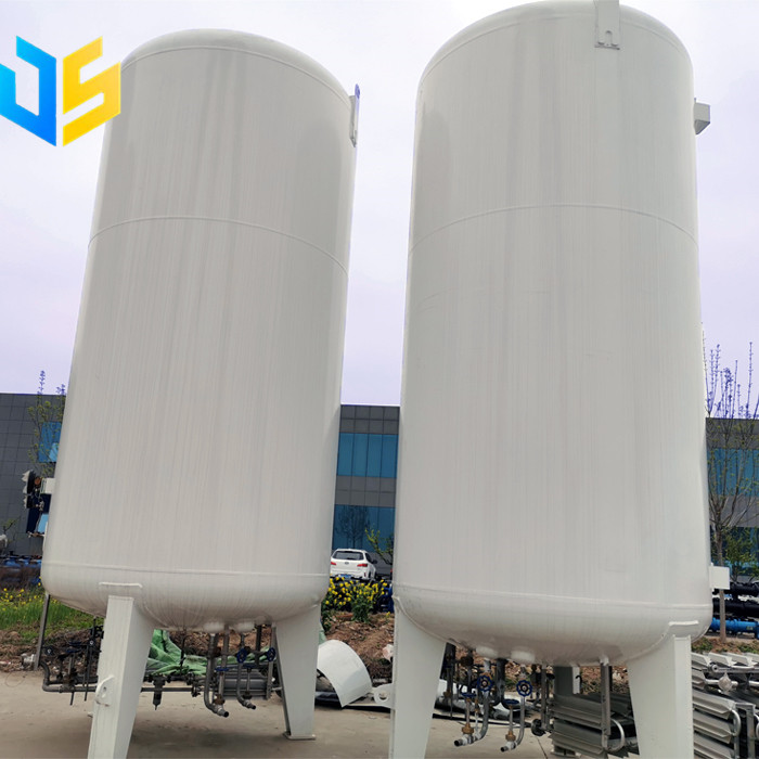 Safe use of liquid nitrogen storage tanks