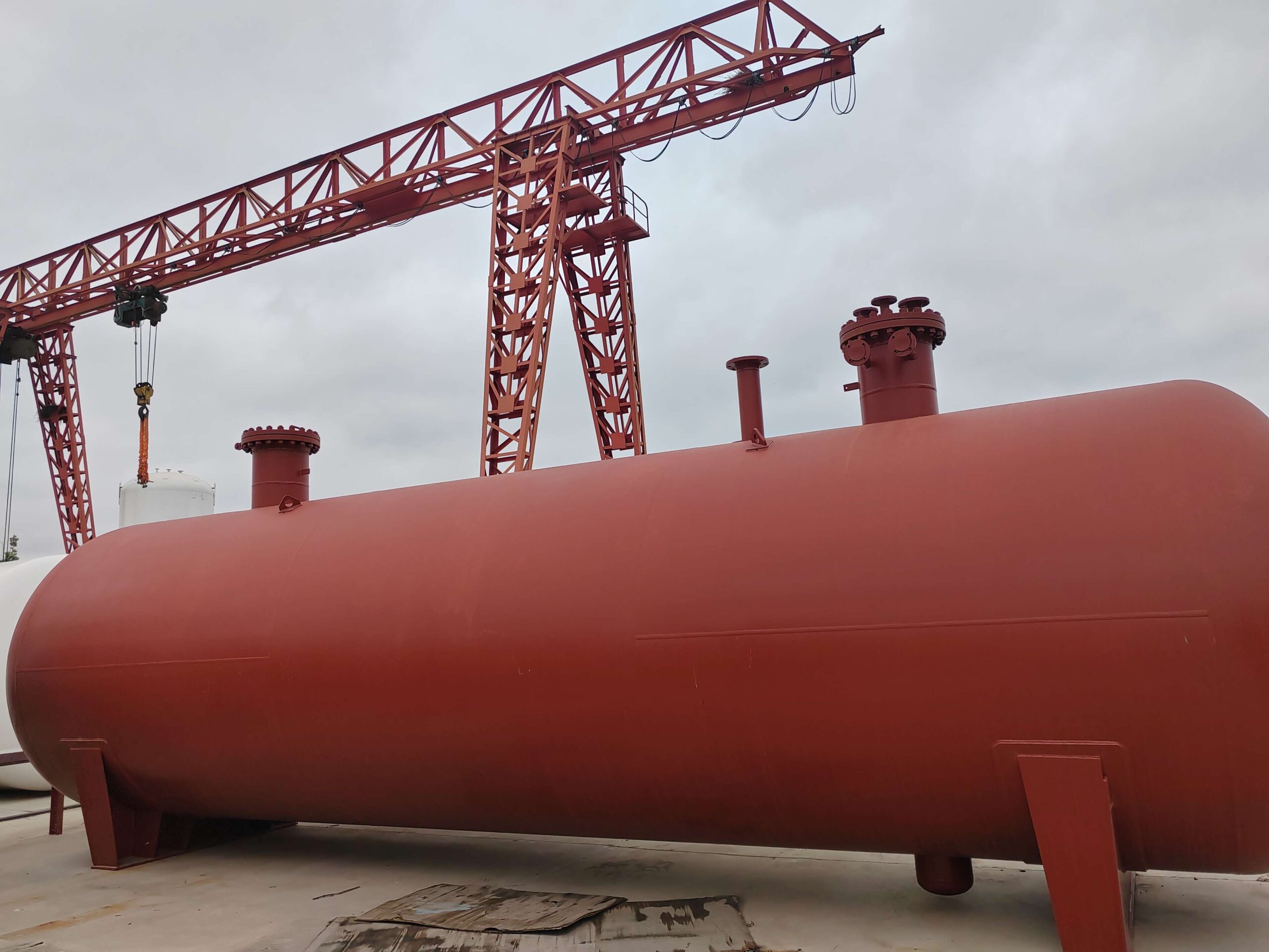 Strict quality appraisal of liquefied gas storage tanks