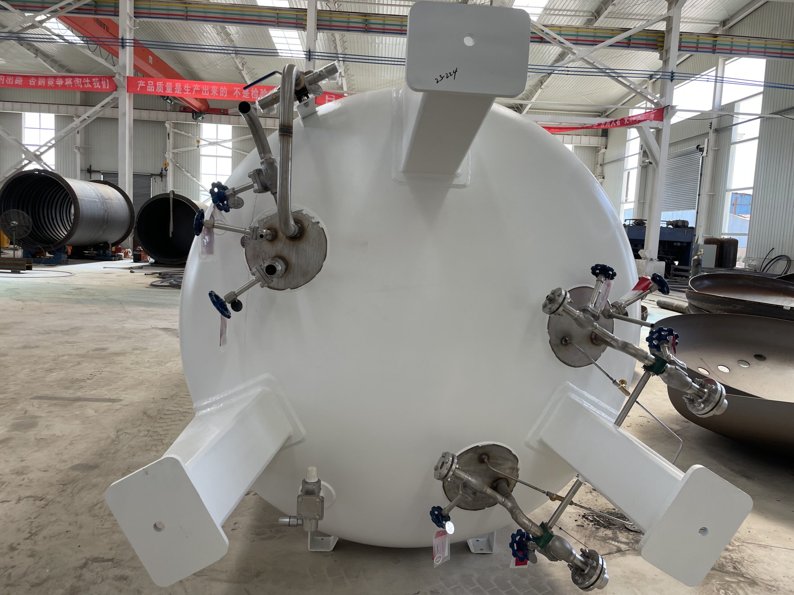 The specifications for a Liquid Carbon Dioxide (LCO2) storage tank