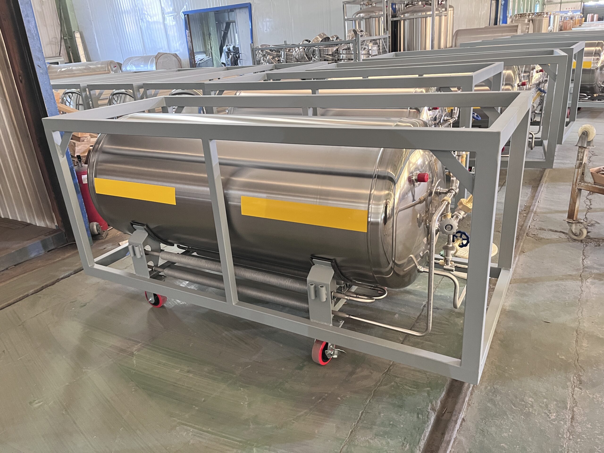 the structure of the dewar tank