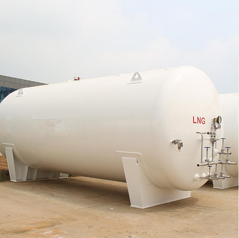Liquid nitrogen storage tank shell and shell pipeline weld impact