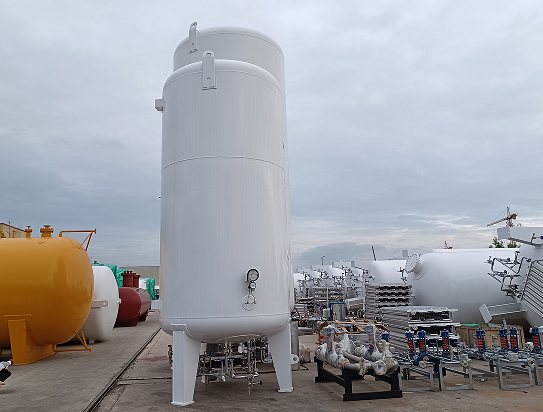 Use and service life of cryogenic storage tanks