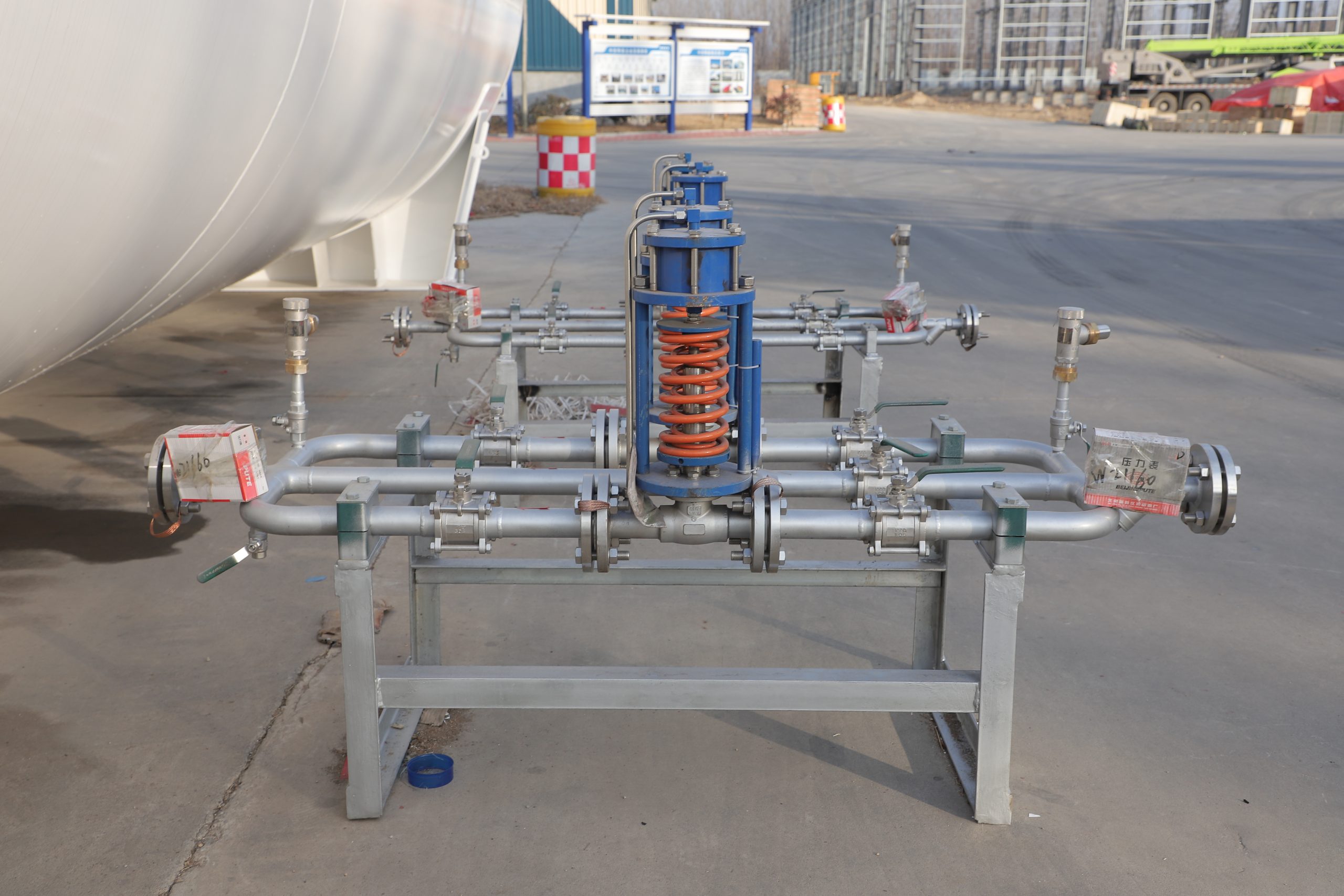 The basic principle of the low-temperature pressure regulating device