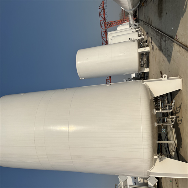 Normal pressure cryogenic storage tanks are resistant to low temperatures