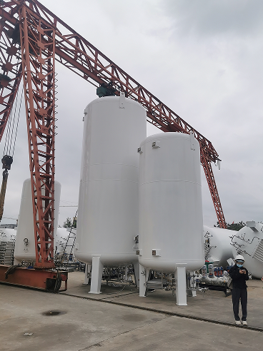 There are many types of cryogenic storage tanks used