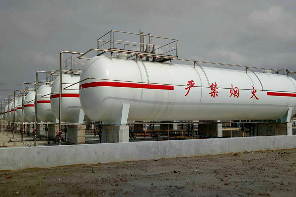 Safety management of liquefied petroleum gas storage tanks