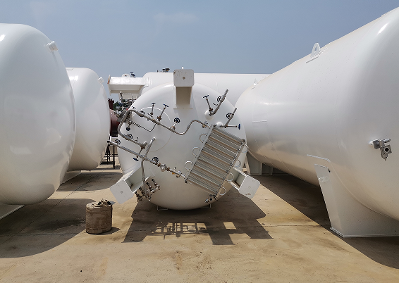 Cryogenic storage tanks as a kind of industrial standing equipment