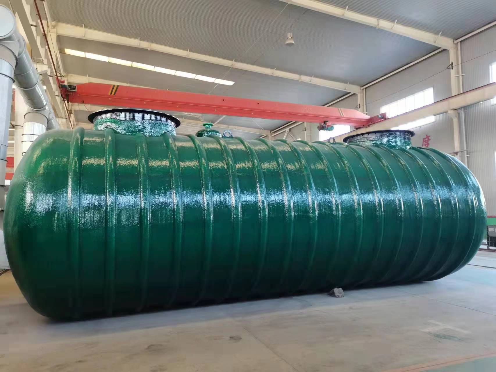 What are the international standards for double-layer underground oil tanks?
