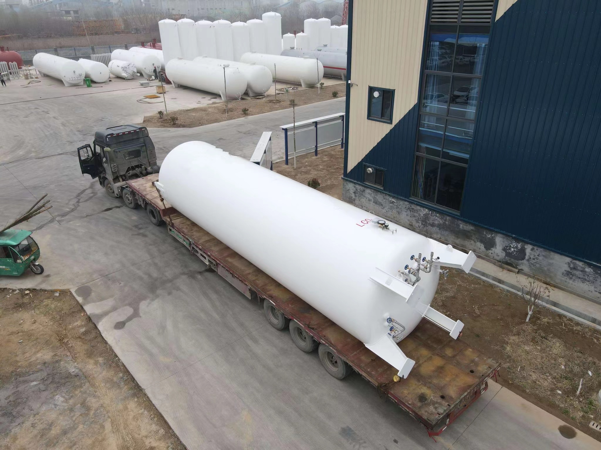 The working principle of a low-temperature liquid carbon dioxide storage tank&rsquo;s siphon system（3）